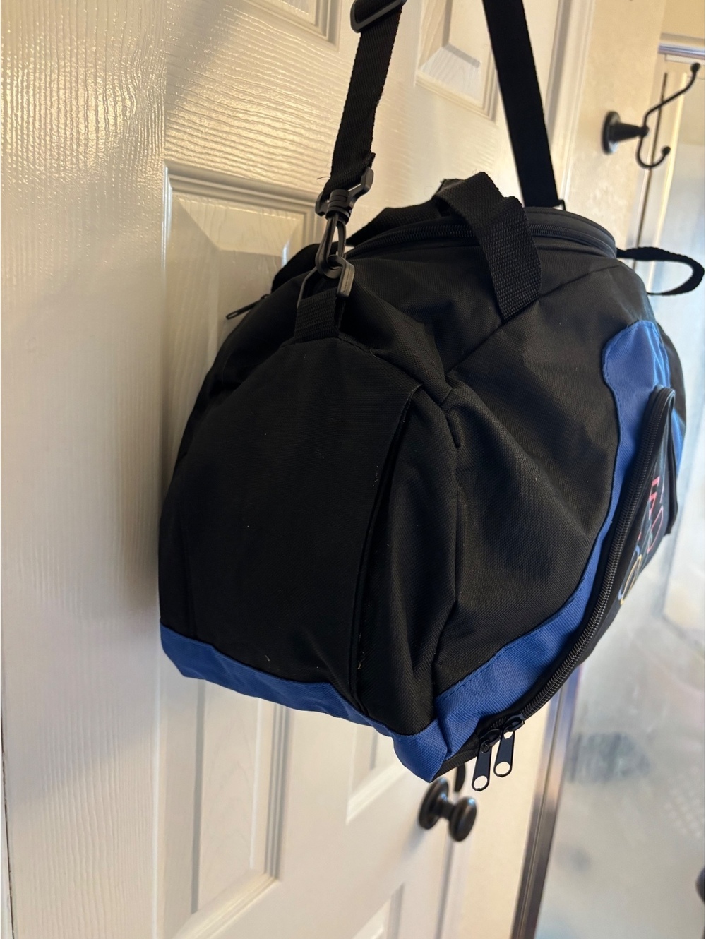 USA Olympic Rings Duffel Bag Black Blue Gym Travel Sports Shoulder Bag - Picture 3 of 12